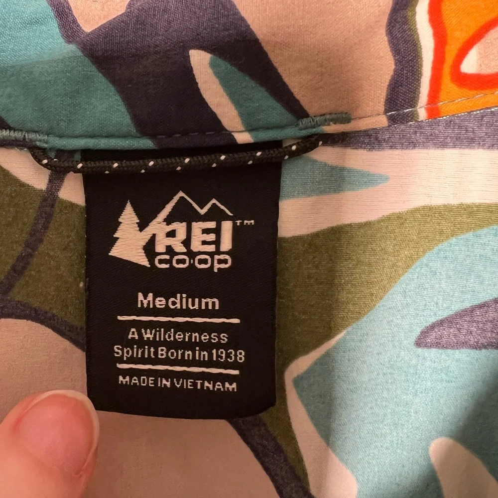 Men’s REI Co-Op Trailmade Button Up Shirt - Picture 4 of 8